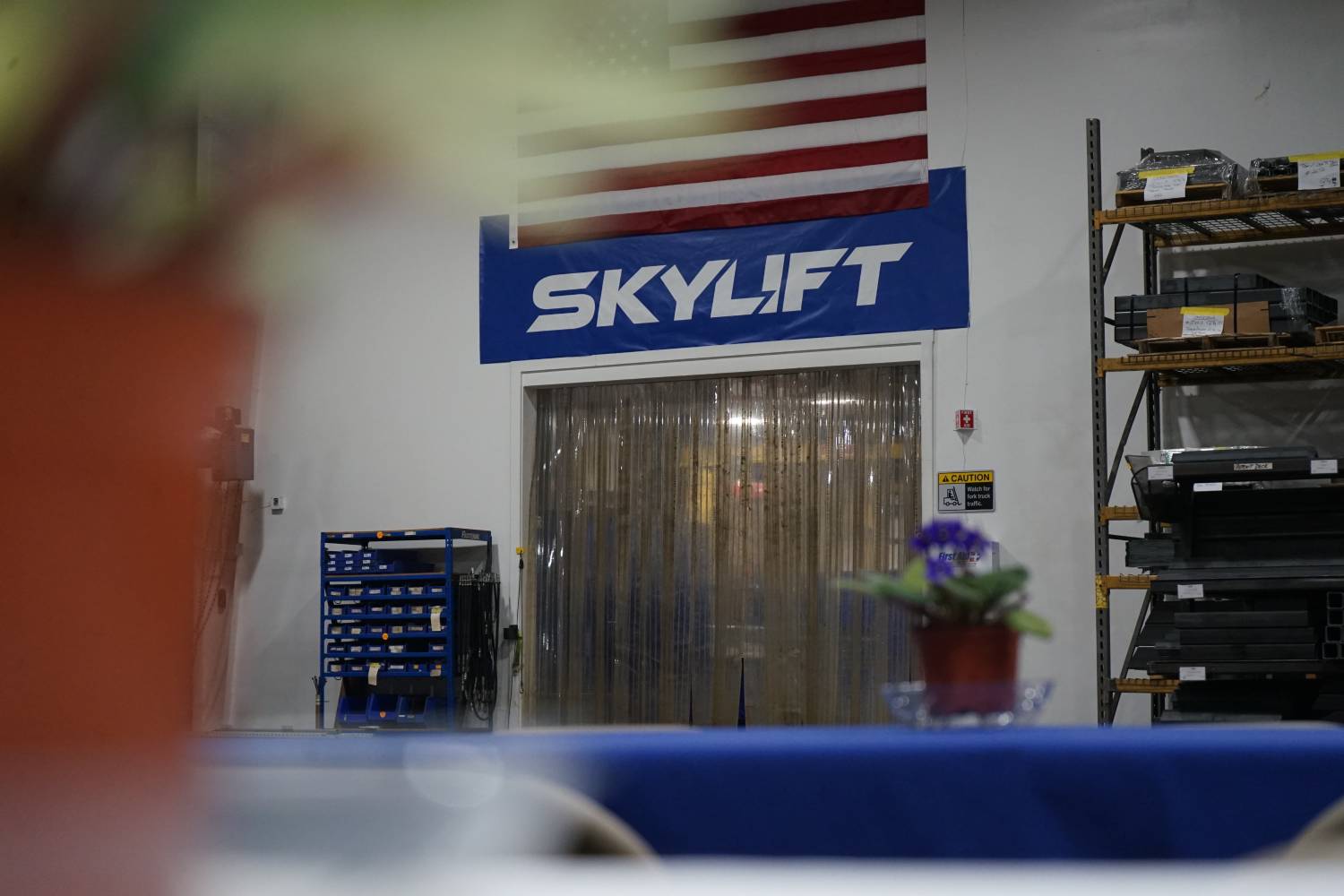 Oberlin Improves Safety with ML 53 Material Handler Skylift